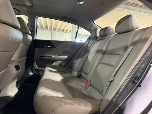 Used 2017 Honda Accord EX-L image 13