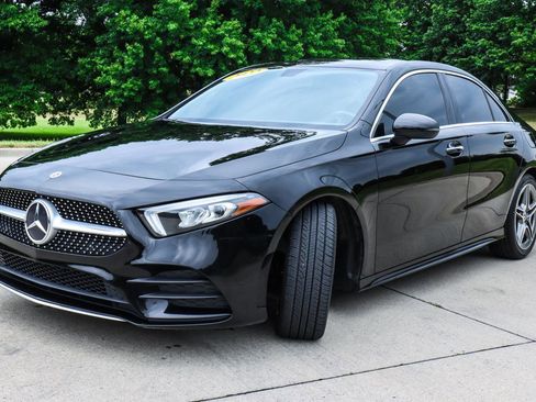 Used 2022 Mercedes-Benz A 220 4MATIC image 3