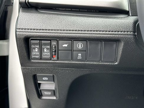 Used 2023 Honda Odyssey EX-L image 17
