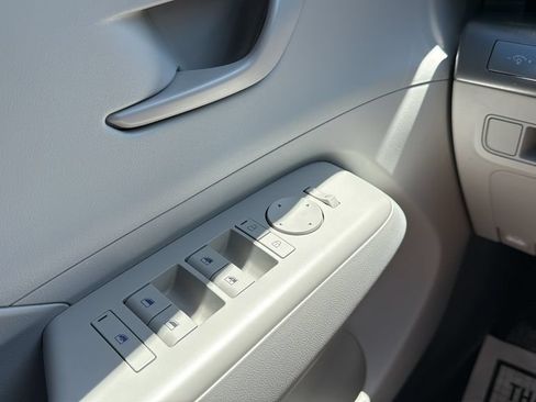 Certified 2024 Hyundai Kona SEL w/ Convenience Package FWD image 19