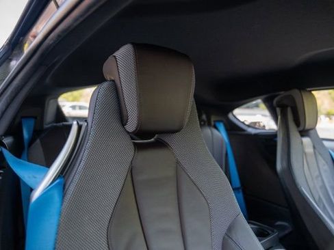 Used 2020 BMW i8 Coupe AWD/4WD image 50