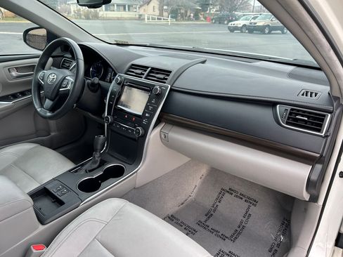 Used 2015 Toyota Camry XLE image 28