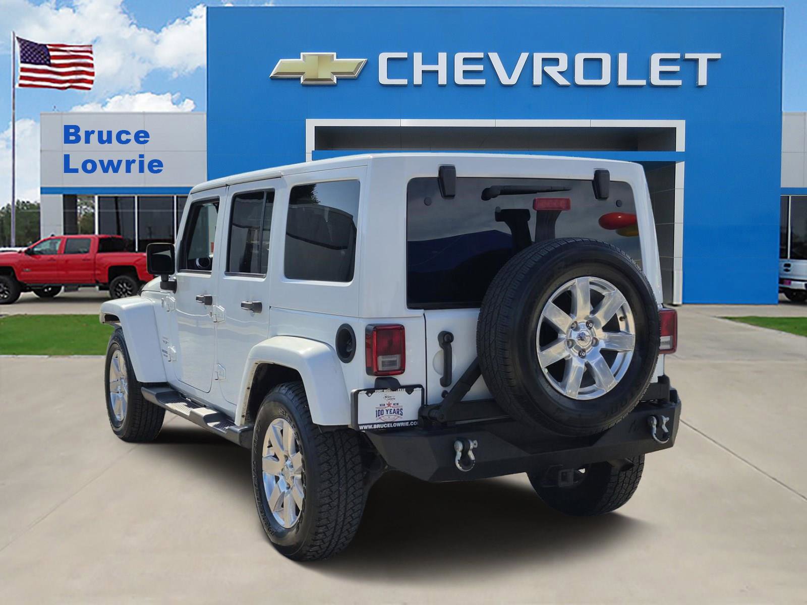 Used 2016 Jeep Wrangler Unlimited Sahara w/ Connectivity Group AWD/4WD image 4