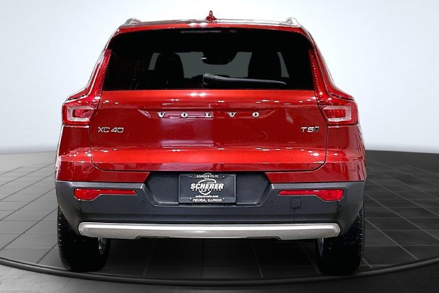 Used 2020 Volvo XC40 T5 Momentum AWD/4WD image 4