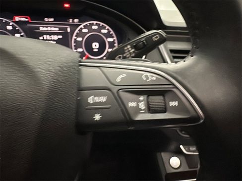 Used 2018 Audi Q5 2.0T Premium Plus w/ Premium Plus Package image 24