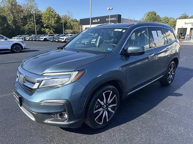 Used 2019 Honda Pilot Touring image 3