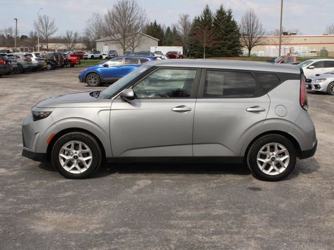 Used 2023 Kia Soul LX w/ Option Group 015 image 5