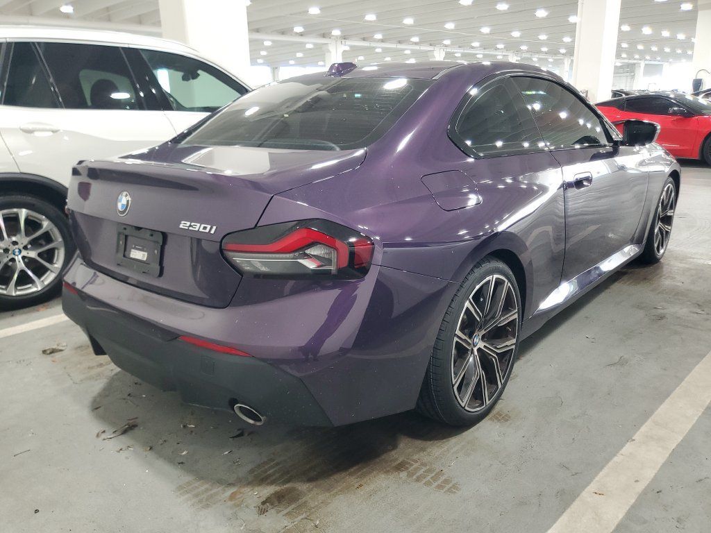 Certified 2023 BMW 230i Coupe w/ Convenience Package RWD image 3