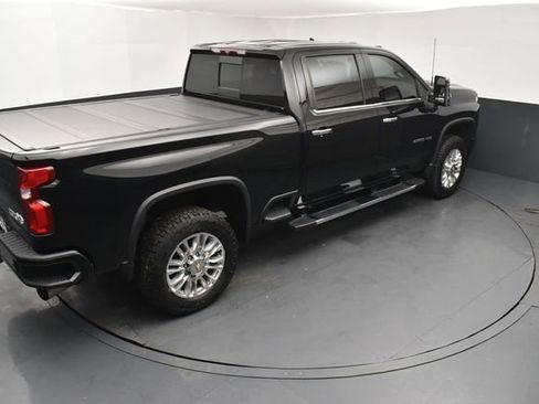 Used 2022 Chevrolet Silverado 2500 High Country w/ Z71 Off-Road Package AWD/4WD image 18