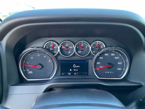 Used 2023 Chevrolet Silverado 2500 LT w/ Convenience Package image 7