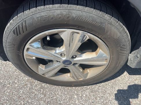 Used 2014 Ford Escape SE w/ Equipment Group 201A image 11