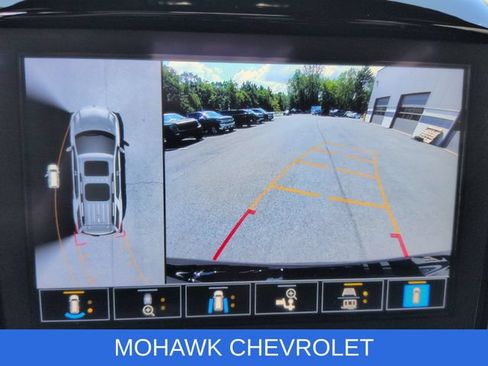 Used 2023 Chevrolet Traverse Premier w/ Redline Edition AWD/4WD image 15