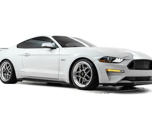 Used 2019 Ford Mustang GT Premium w/ GT Performance Package RWD image 6
