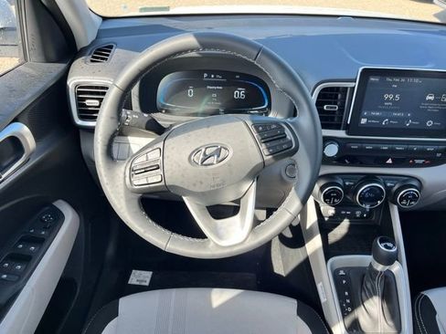 New 2026 Hyundai Venue SEL FWD image 8