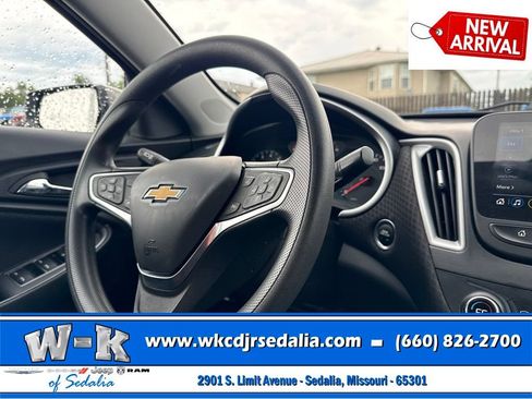 Used 2024 Chevrolet Malibu LT FWD image 35