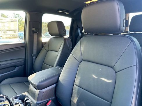 New 2026 GMC Canyon Elevation w/ Convenience Package image 8