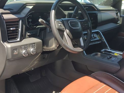 Used 2024 GMC Sierra 2500 Denali Ultimate w/ Max Trailering Package AWD/4WD image 10