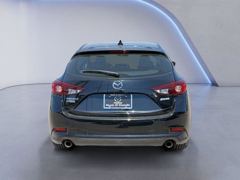 Used 2018 MAZDA MAZDA3 Touring image 4