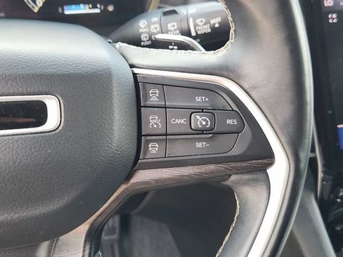 Used 2021 Jeep Grand Cherokee L Limited AWD/4WD image 28