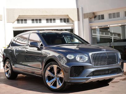 Used 2023 Bentley Bentayga Extended Wheelbase