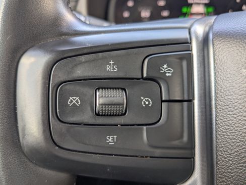 Used 2023 GMC Yukon SLT image 26