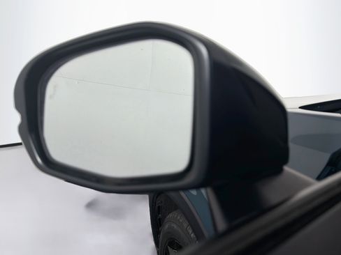 Used 2025 Honda HR-V Sport image 16