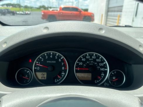 Used 2017 Nissan Frontier SL w/ Moonroof Package AWD/4WD image 24