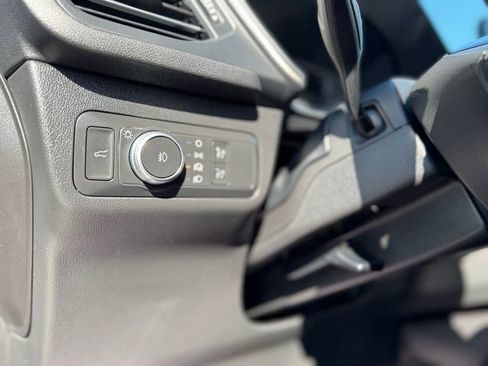 Used 2022 Ford Escape SEL image 21