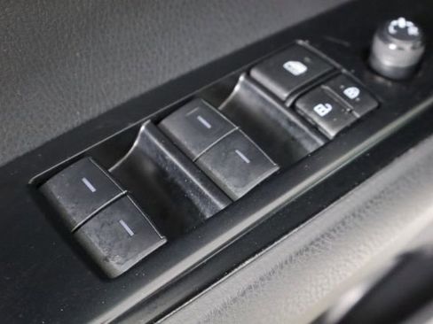 Used 2025 Toyota Camry LE image 16