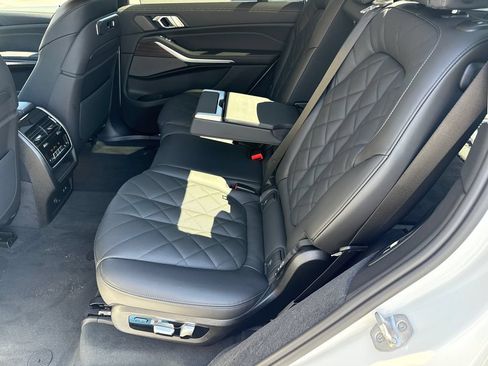 New 2026 BMW X7 xDrive40i AWD/4WD image 18