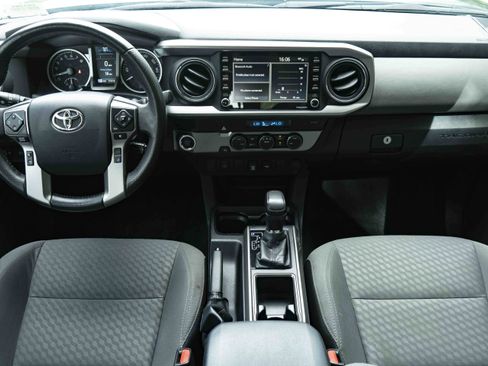 Used 2023 Toyota Tacoma SR5 RWD image 27