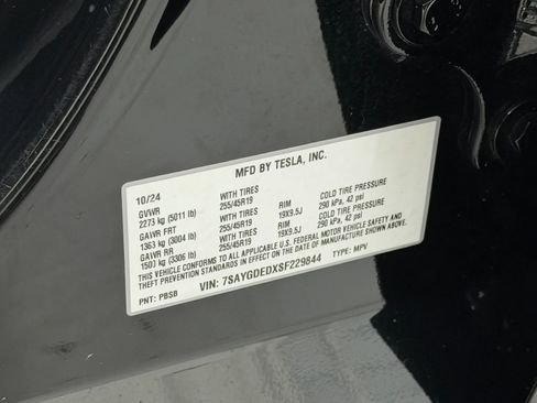 Used 2025 Tesla Model Y Long Range RWD image 52