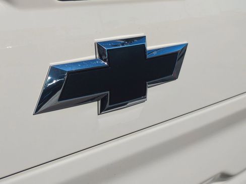 New 2026 Chevrolet Silverado 1500 ZR2 w/ LPO, Dark Essentials Package AWD/4WD image 32