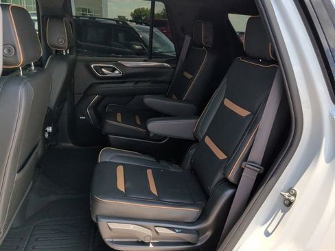 Used 2023 GMC Yukon AT4 w/ Technology Package AWD/4WD image 39