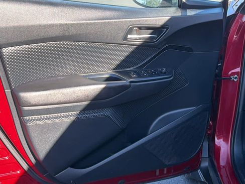 Used 2018 Toyota C-HR XLE FWD image 23