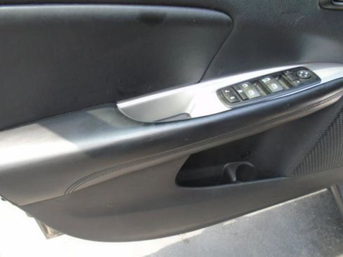 Used 2017 Dodge Journey SE w/ Flexible Seating Group image 22