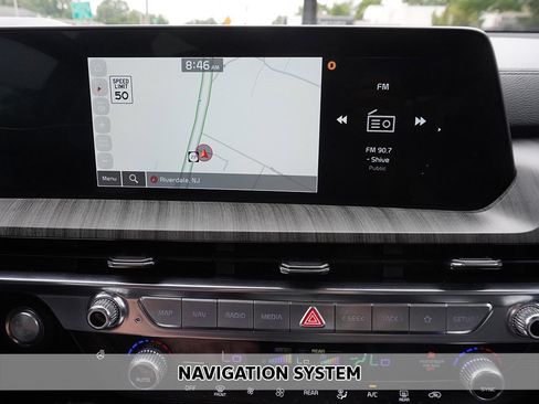 Used 2024 Kia Telluride SX Prestige image 3