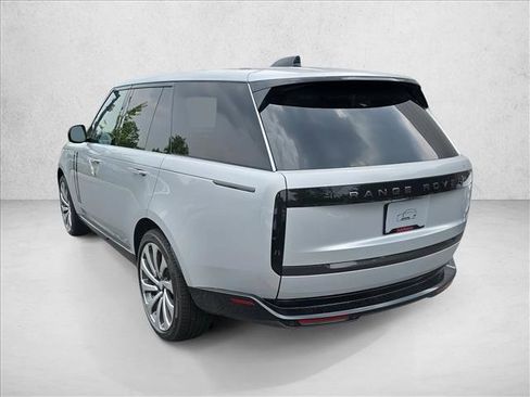New 2025 Land Rover Range Rover SE image 7