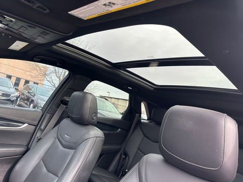 Used 2024 Cadillac XT5 Premium Luxury image 18