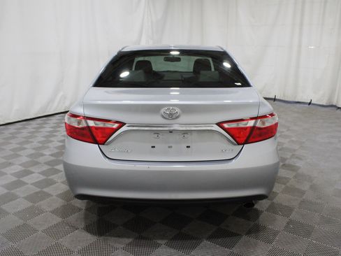 Used 2016 Toyota Camry XLE w/ Convenience Package image 28