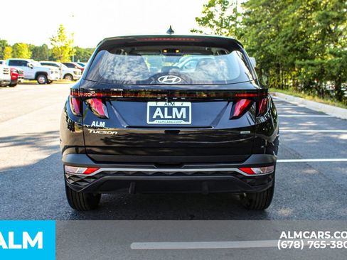 Used 2023 Hyundai Tucson SE image 11