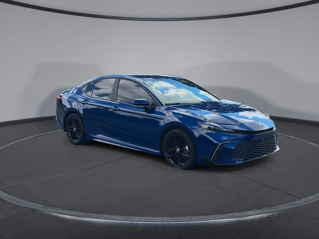 Used 2025 Toyota Camry SE w/ Convenience Package FWD image 2