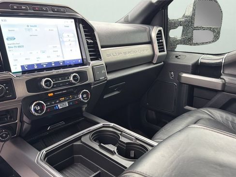 Used 2022 Ford F250 Platinum w/ FX4 Off-Road Package AWD/4WD image 17