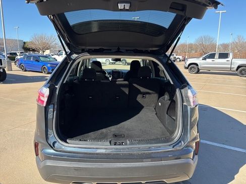 Used 2023 Ford Edge SE image 17