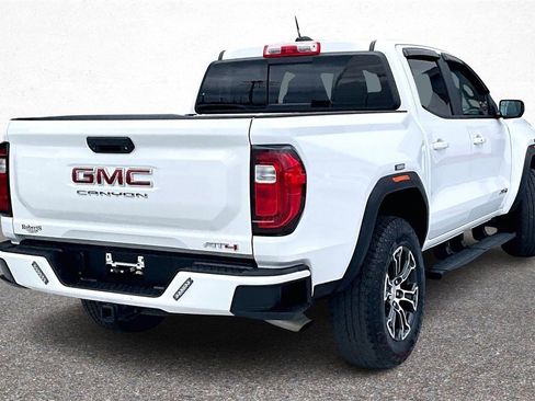 Used 2024 GMC Canyon AT4 image 5