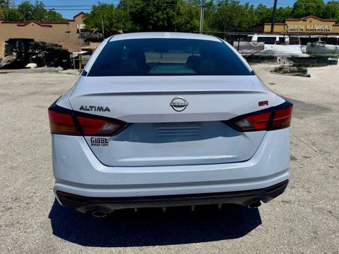 Used 2024 Nissan Altima 2.5 SR image 9