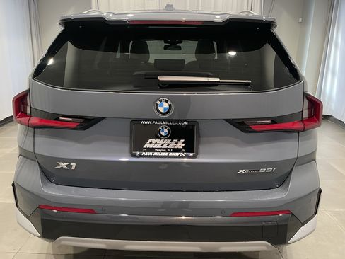 New 2026 BMW X1 xDrive28i w/ Technology Package AWD/4WD image 5