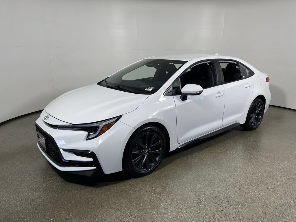 Certified 2025 Toyota Corolla SE FWD image 7