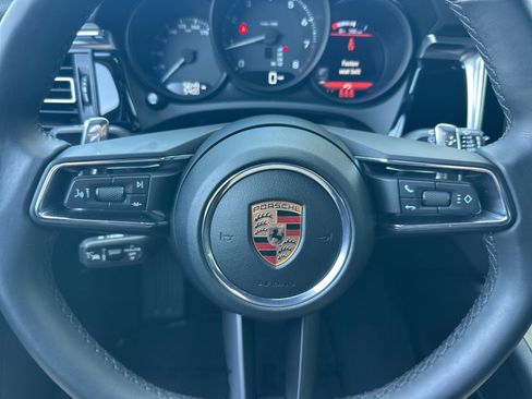 Used 2026 Porsche Macan AWD/4WD image 23
