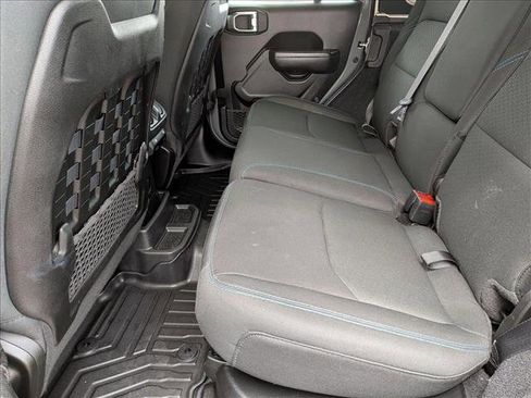 Used 2022 Jeep Wrangler Unlimited Rubicon 4xe w/ Steel Bumper Group image 17